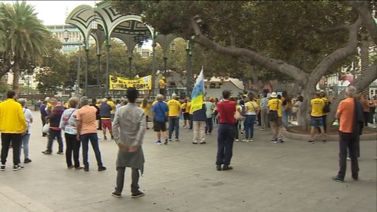 Más de 5.000 personas salen a la calle en Gran Canaria para rechazar el Salto de Chira