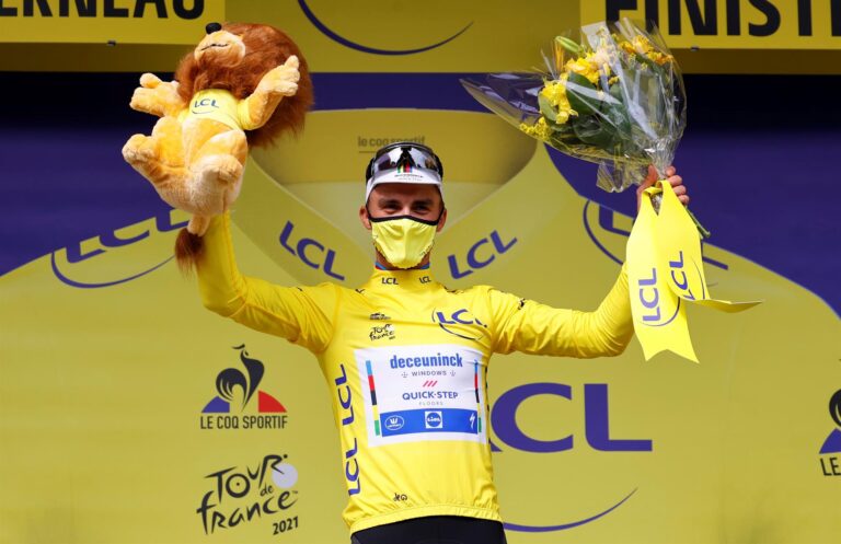 Alaphilippe se lleva la primera victoria y el primer maillot amarillo en la ronda francesa
