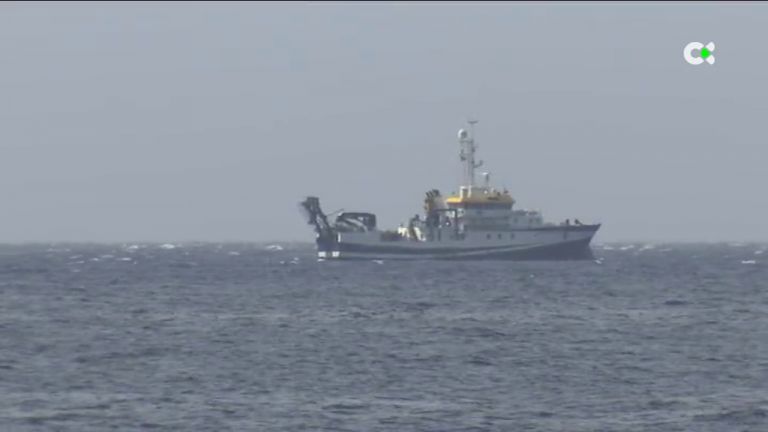 La Guardia Civil busca alternativas al «Ángeles Alvariño» para seguir los rastreos