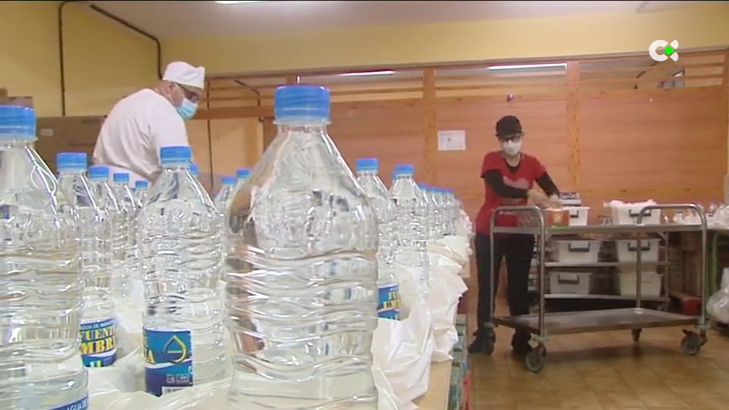 Cáritas acondiciona viviendas y atiende a más de 120 familias palmeras