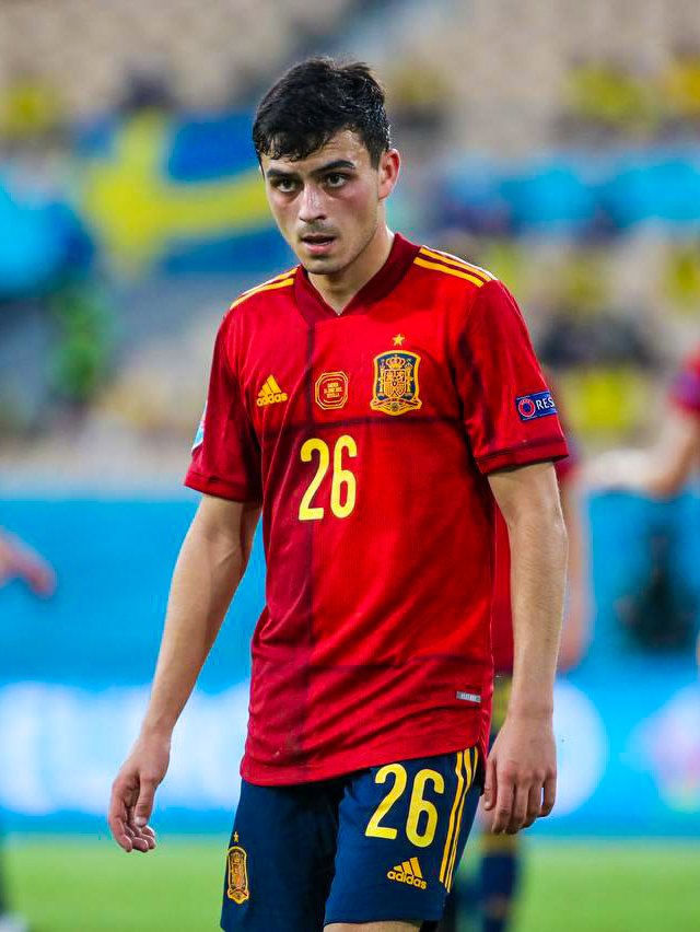 Pedri se convierte en el segundo tinerfeño en jugar una Eurocopa