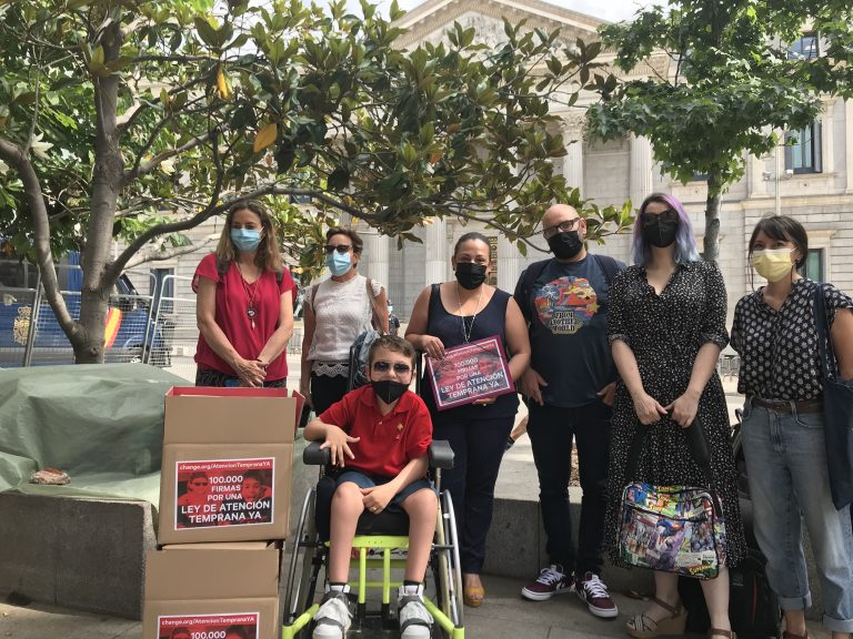 100.000 firmas para reclamar una Ley de Atención Temprana universal y gratuita
