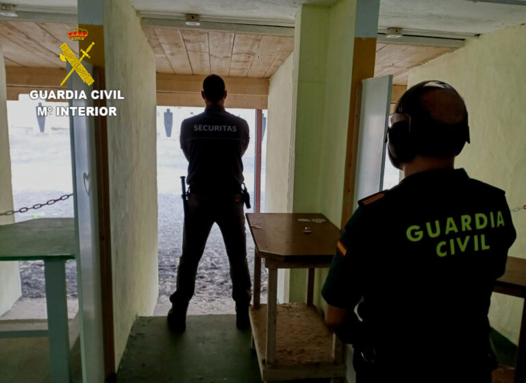 Inspeccionan los espectáculos pirotécnicos con motivo de la de la festividad de San Juan