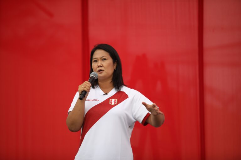 Keiko Fujimori denuncia «indicios de fraude» en la segunda vuelta de las presidenciales de Perú