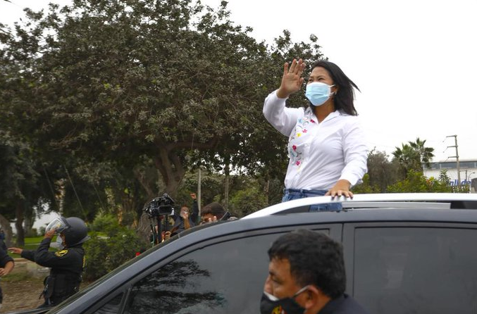 Keiko Fujimori pide la nulidad de 200.000 votos por «irregularidades»