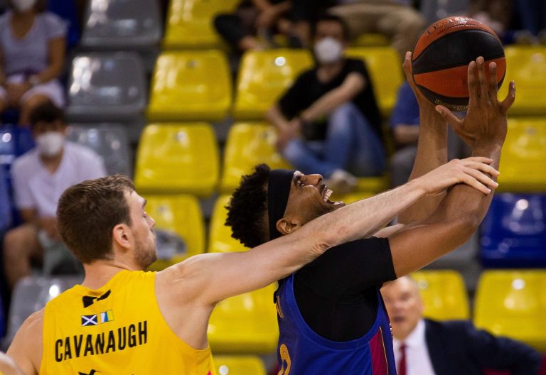 El Lenovo cierra la temporada con un partido histórico ante el Barcelona (89-72)