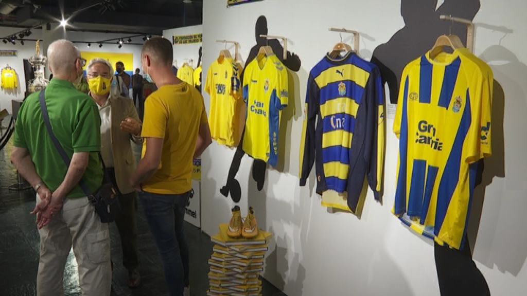 El Elder repasa la historia de la UD Las Palmas a través de sus camisetas