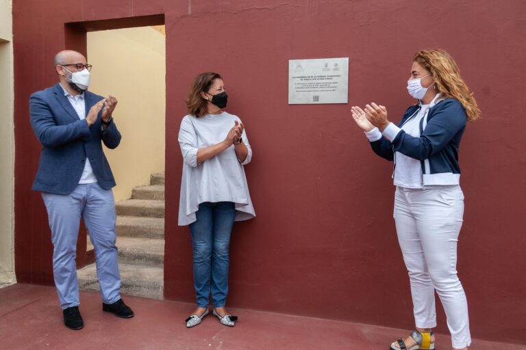 El Complejo Deportivo López Socas se significa como punto de homenaje al movimiento LGTBI+