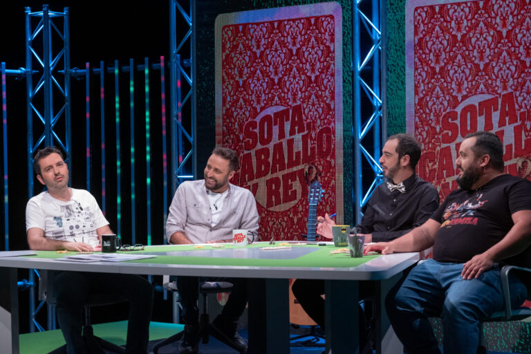 Víctor Lemes pone música a ‘Sota, caballo y rey’