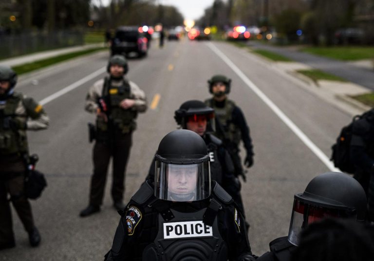 Al menos cuatro muertos y cuatro heridos graves en un tiroteo en Chicago