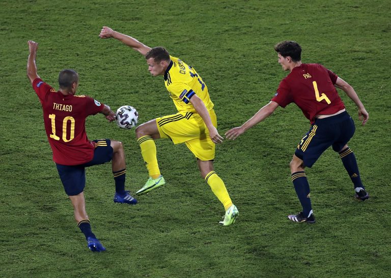 España comienza sin gol (0-0)