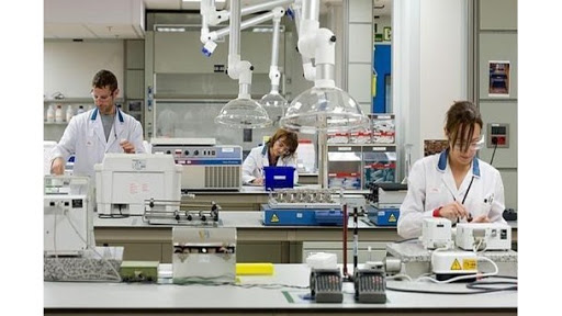 La vacuna china de Sinopharm puede producir ya 5.000 millones de dosis al año