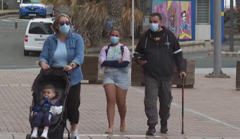 Primer día sin mascarillas obligatorias, salvo excepciones por distancias de seguridad, en Canarias