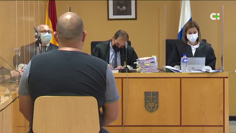 Informes contradictorios sobre el relato de la menor que denunció una violación en una chupitería de La Laguna