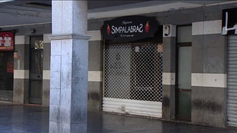 Un inspector califica al dueño de la chupitería como un «depredador sexual»