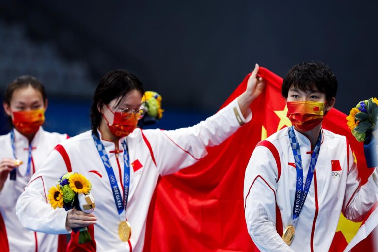 China bate en natación el récord mundial de relevo 4×200