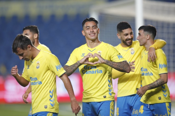 UD Las Palmas: vender a Araujo permitiría ahorrar seis millones y fichar