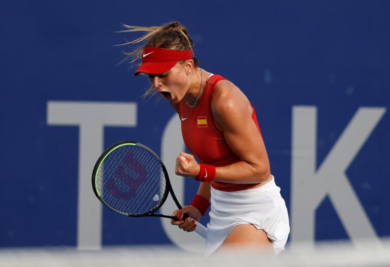 Badosa, superior en todo a Podoroska, se clasifica para cuartos