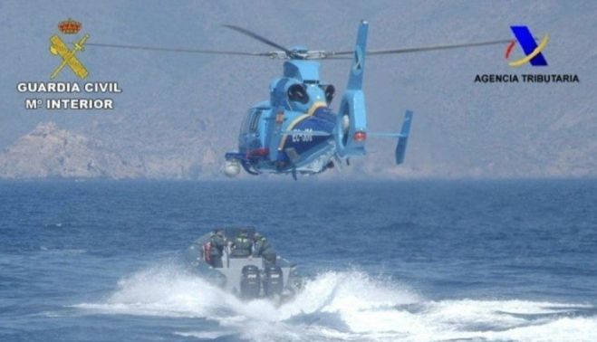 Fallece un funcionario de Aduanas en una persecución a narcos en el Estrecho