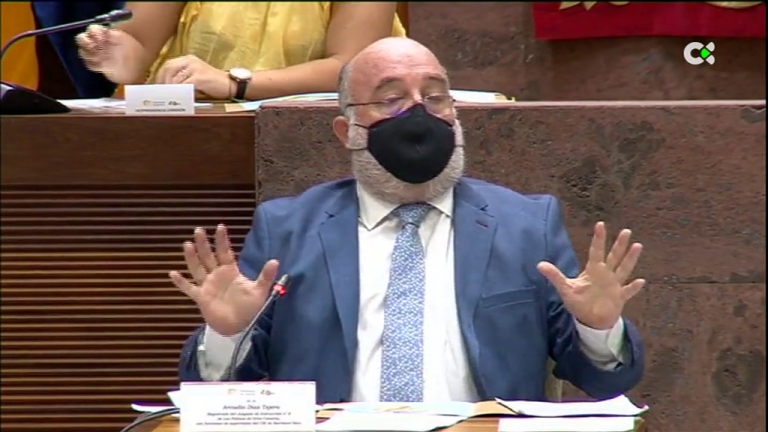 Díaz Tejera espera que lo del muelle de Arguineguín con los migrantes «no se repita nunca más»