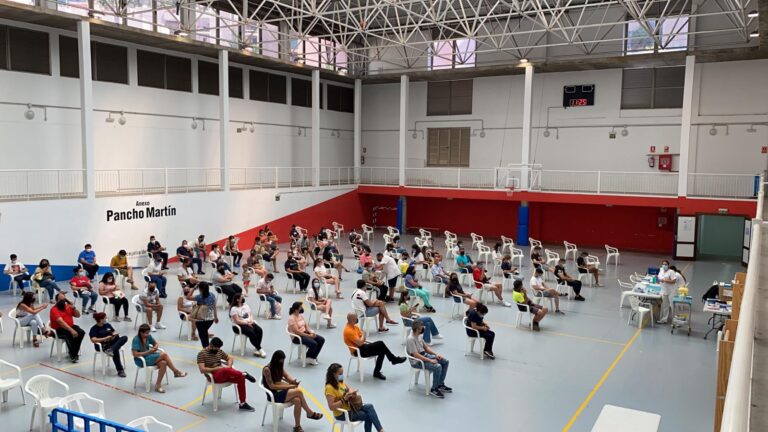 Sanidad constata 327 casos de COVID-19 en las últimas 24 horas