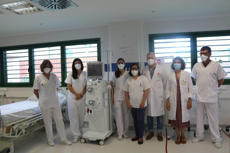 El Hospital Doctor José Molina Orosa estudia la eficacia de la vacuna contra el covid y su inmunidad en pacientes renales