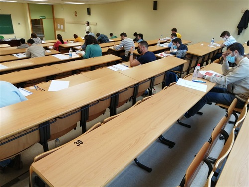 Educación retrasa a 2024 las oposiciones a todos los cuerpos