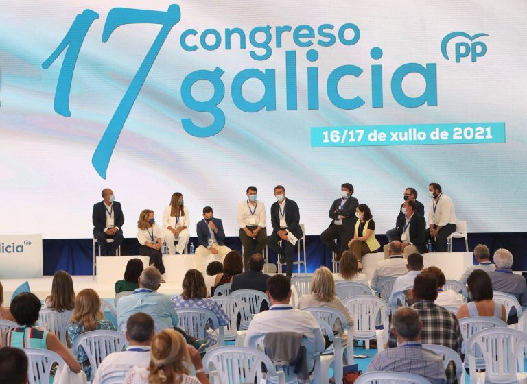 Feijóo, al PPdeG: Os debo todo lo que soy, me pongo a vuestra disposición