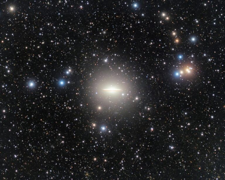 Observan una gran corriente de marea en la galaxia del Sombrero
