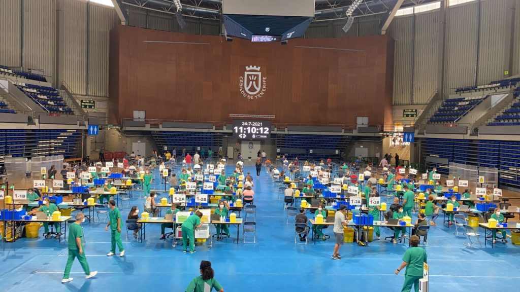 Preocupa el 20% de los canarios que se resiste, duda o posterga su vacunación