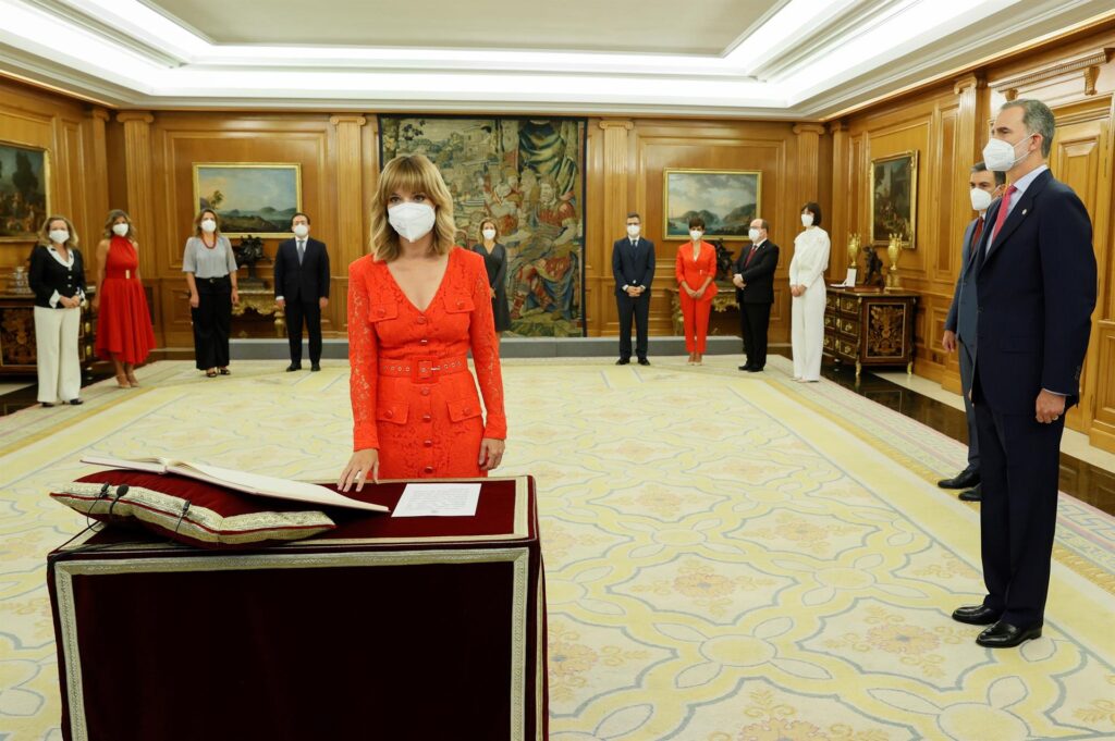 El BOE publica los nombramientos de los nuevos ministros