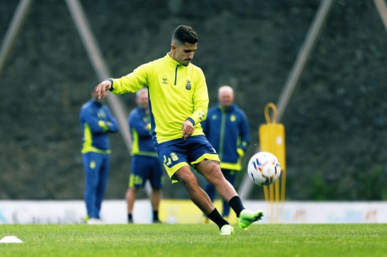 Cristian Cedrés, de la UD Las Palmas, positivo en covid-19