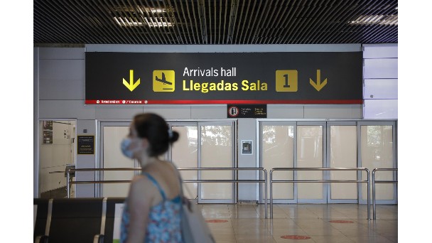 Inglaterra levanta la cuarentena para los vacunados que lleguen desde España