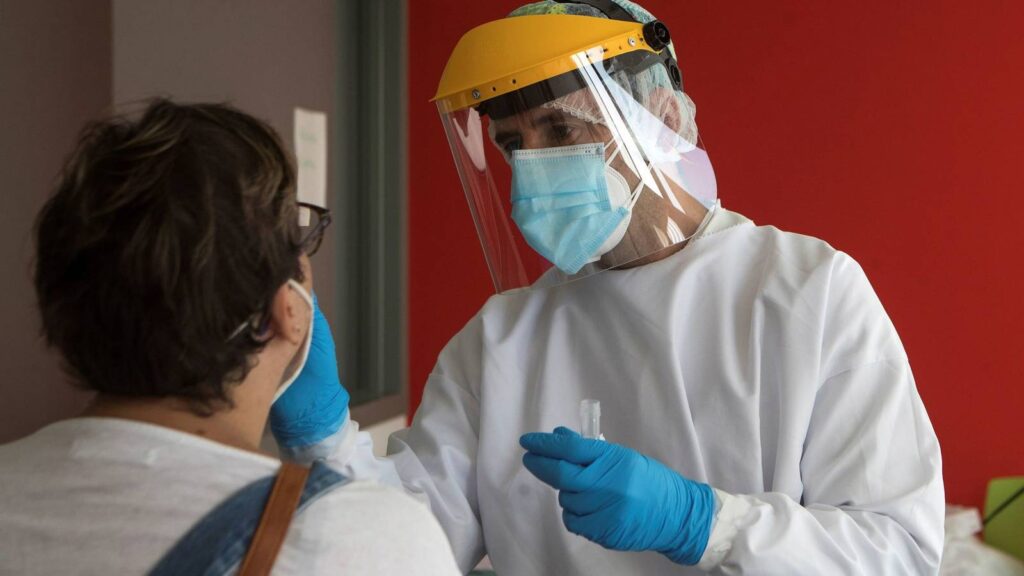 Sanidad confirma 626 casos de COVID-19 y 3 fallecidos en las últimas 24 horas