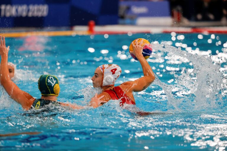 Exhibición de España ante Australia en waterpolo femenino