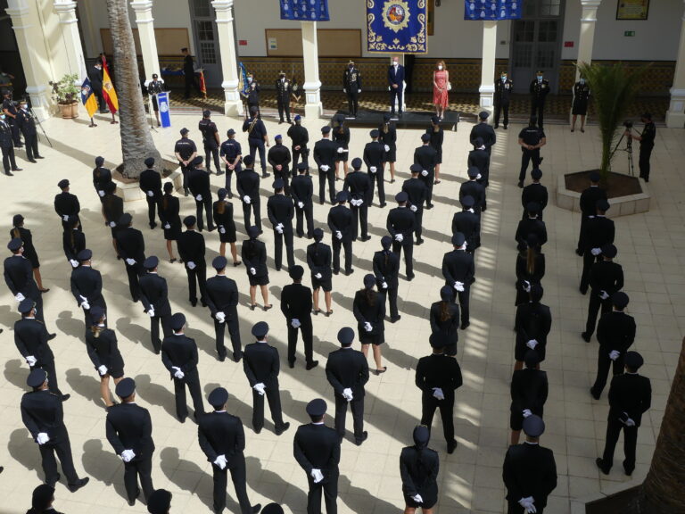 Jura de los 76 alumnos de la 35ª promoción de la Escala Básica de la Policía Nacional
