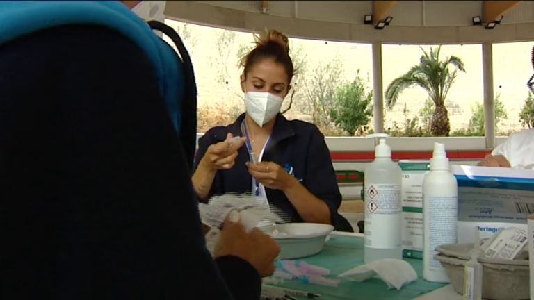 España alcanza un nuevo récord de vacunación con 3 millones de dosis en una semana