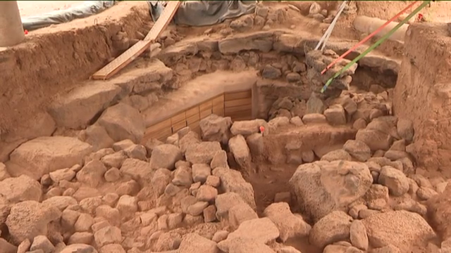 Grandes estructuras de piedra confirman la presencia de un asentamiento a la entrada de la cueva de Villaverde (Fuerteventura)