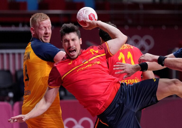 Balonmano: los «Hispanos» pelearán por las medallas tras vencer a Suecia