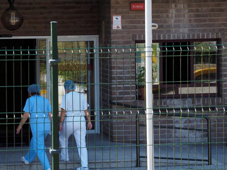 La tendencia de la quinta ola sigue a la baja a pesar de repuntes aislados