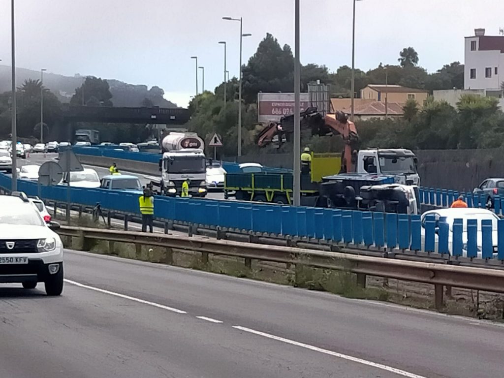 Accidente camión San Lazaro La Laguna 6-08-21