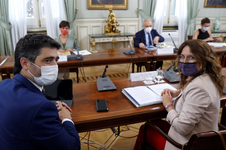 Gobierno y Generalitat acuerdan la ampliación del aeropuerto de El Prat con una inversión de 1.700 millones