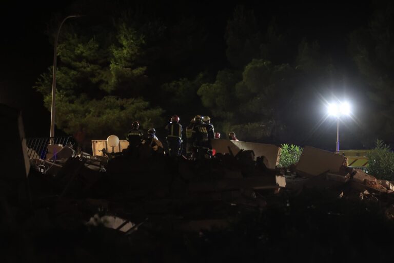 Localizado el cuerpo si vida de un menor entre escombros en Peñíscola