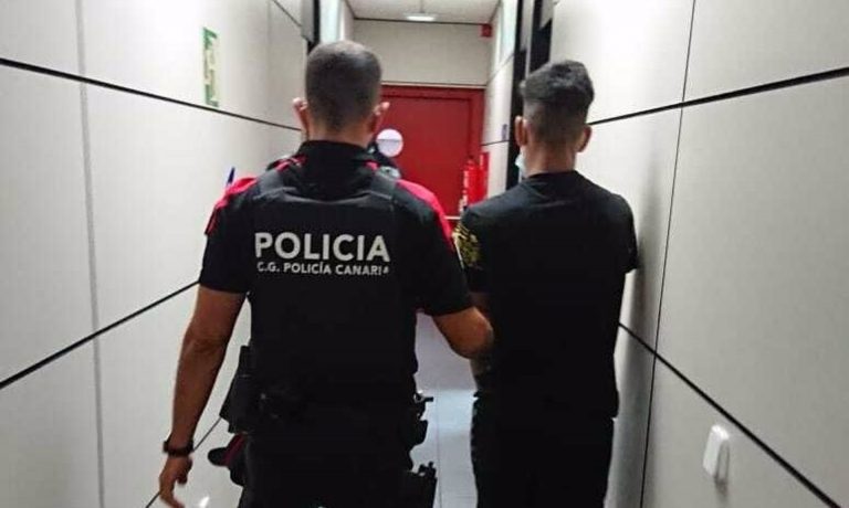 Detenido por una presunta agresión sexual cometida en la playa de Las Canteras