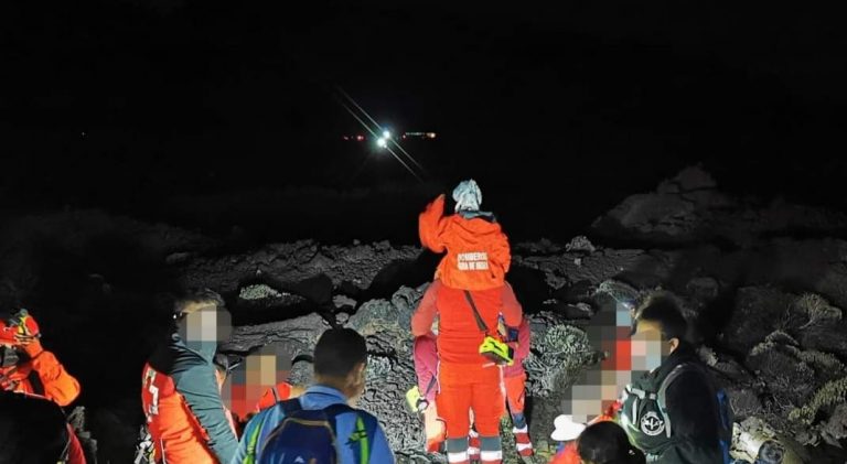 Rescatados 29 senderistas que se desorientaron en Las Cañadas del Teide