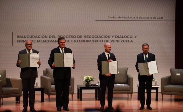 Gobierno y oposición en Venezuela confirman reuniones «constructivas» y anuncian la continuación del diálogo