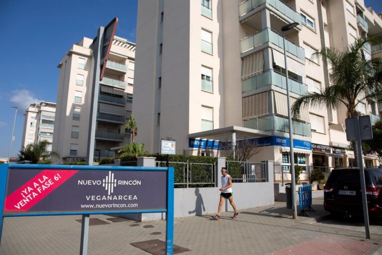 Un hombre asesina a su mujer en Málaga y quema el cadáver