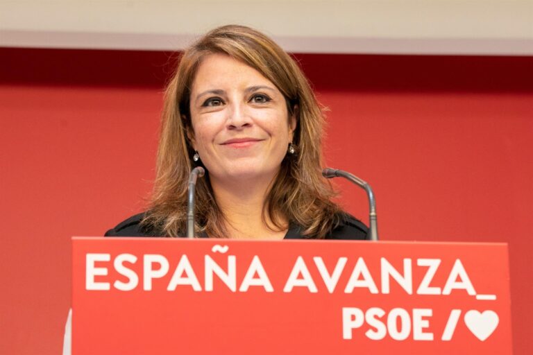 El diputado canario Héctor Gómez sustituye a Adriana Lastra como portavoz del PSOE en el Congreso