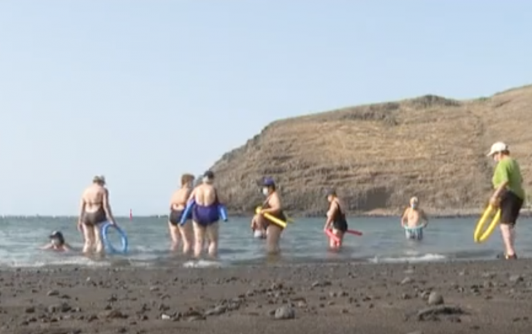 El ayuntamiento de Agulo apuesta por el bienestar de los mayores cerca del mar