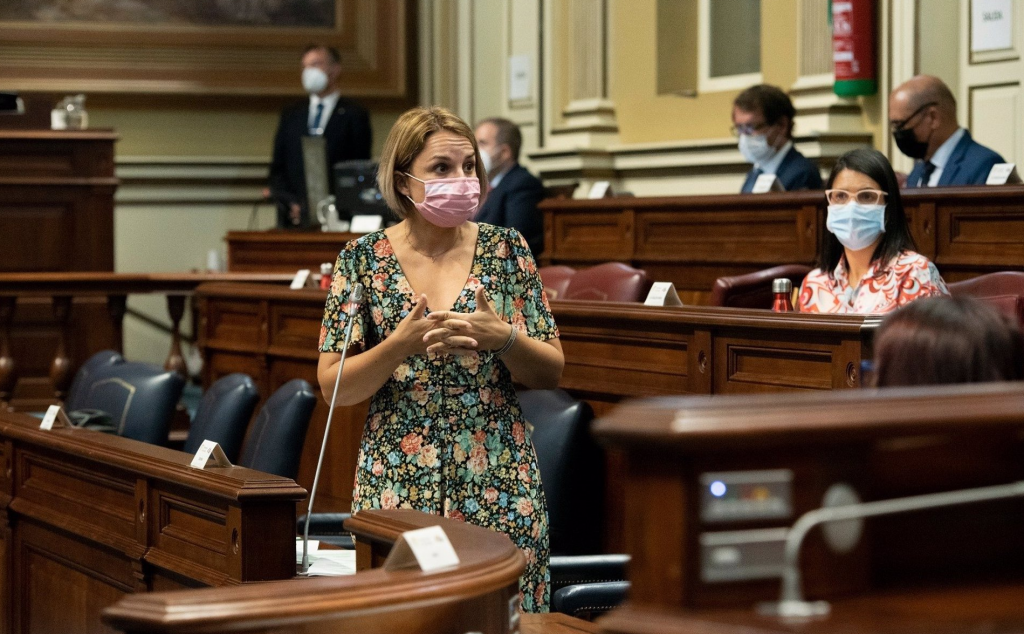 Canarias pide a Interior evaluar "a pie de costa" a los menores migrantes no acompañados